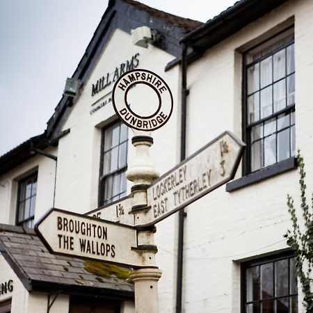 The Mill Arms Hotel Romsey Exterior foto
